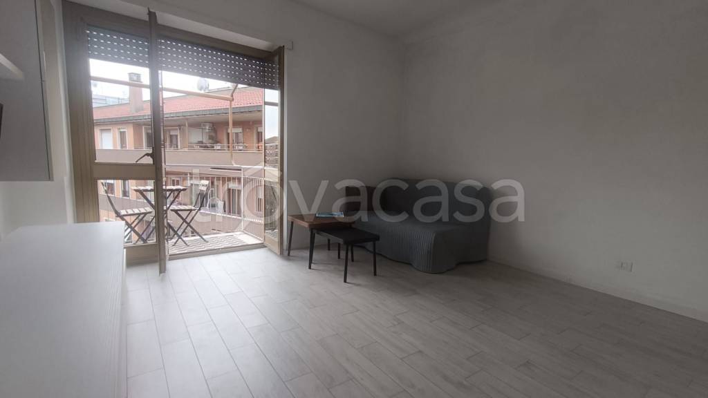 appartamento in vendita a Roma in zona Appio Claudio