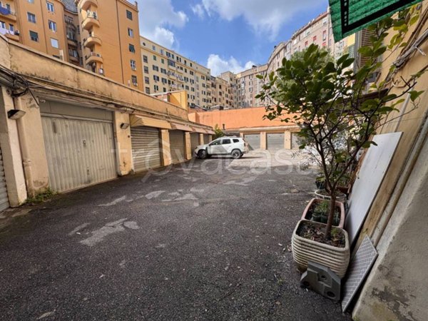 casa indipendente in vendita a Roma in zona Ostiense