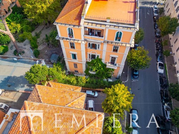 appartamento in vendita a Roma in zona Campo Marzio