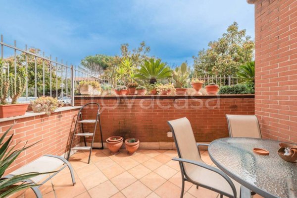 appartamento in vendita a Roma in zona Ostiense