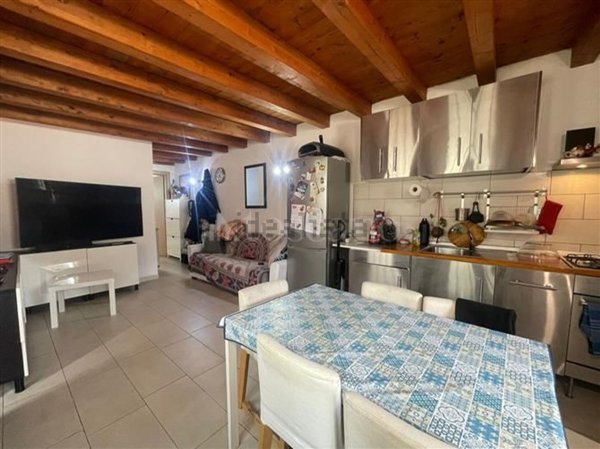 appartamento in vendita a Roma in zona Ostia Antica