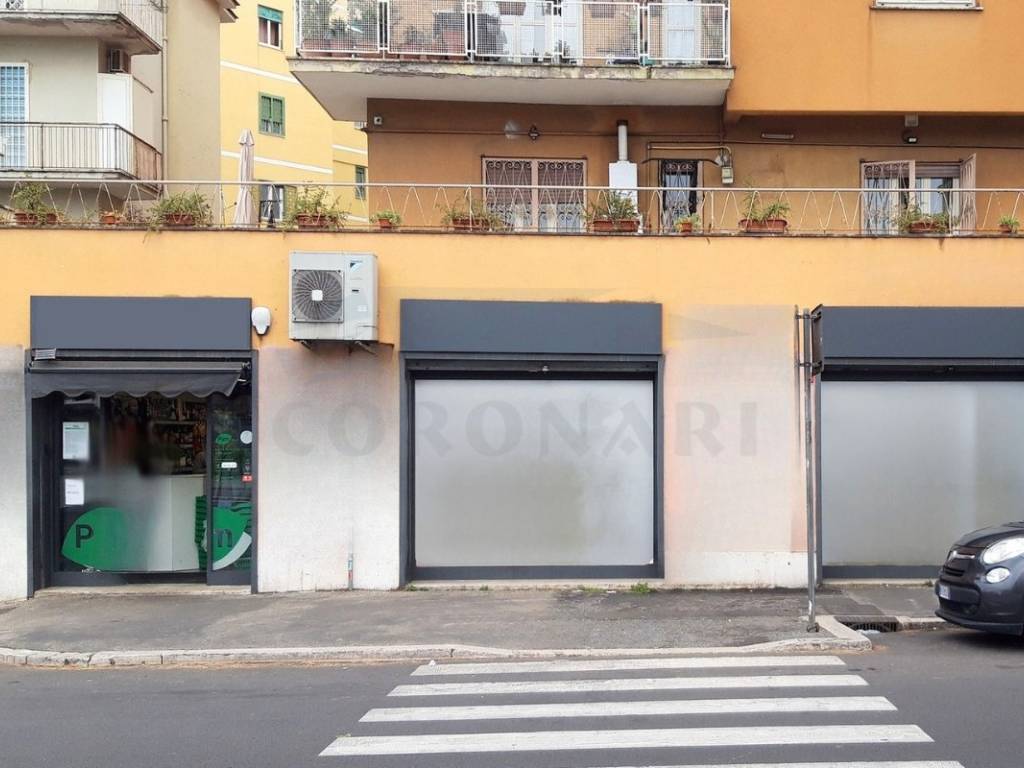 negozio in vendita a Roma in zona Monte Sacro/Talenti