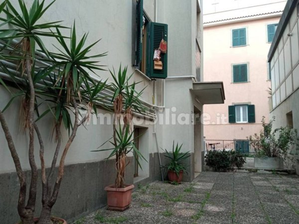 appartamento in vendita a Roma in zona Borghesiana