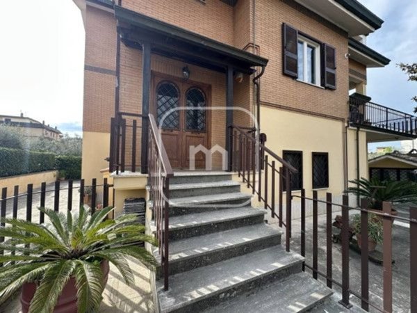 appartamento in vendita a Roma in zona Borghesiana