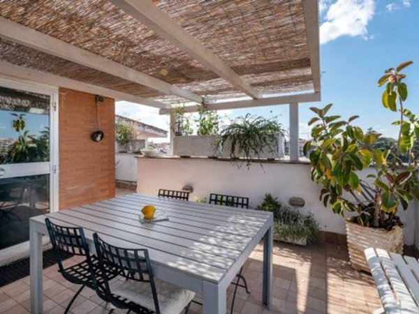 attico in vendita a Roma in zona Monte Sacro/Talenti