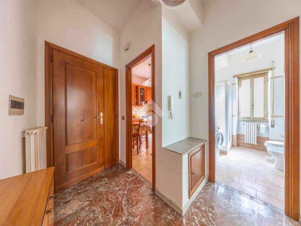 appartamento in vendita a Roma in zona Torre Angela