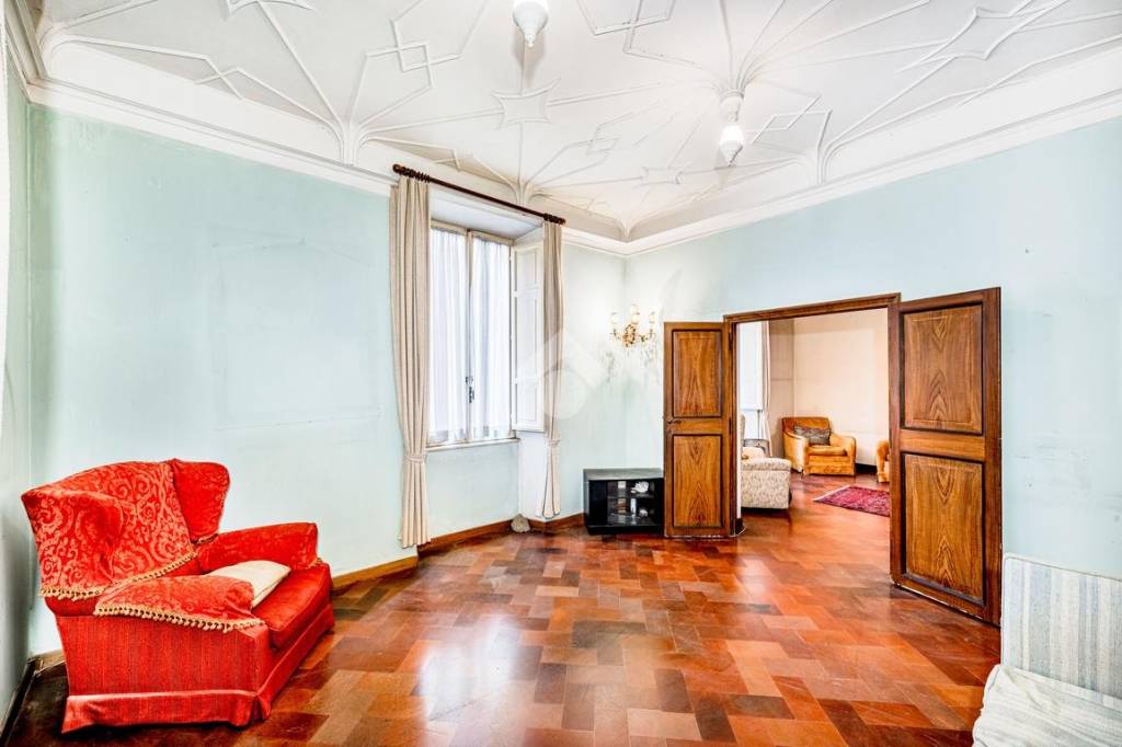 appartamento in vendita a Roma in zona Rione di Ponte