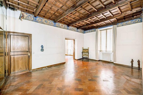 appartamento in vendita a Roma in zona Rione di Ponte