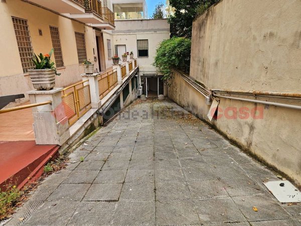 ufficio in vendita a Roma