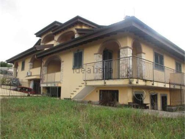 casa indipendente in vendita a Roma in zona Tor Vergata/Torrenova