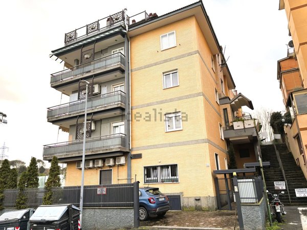 appartamento in vendita a Roma in zona Montespaccato