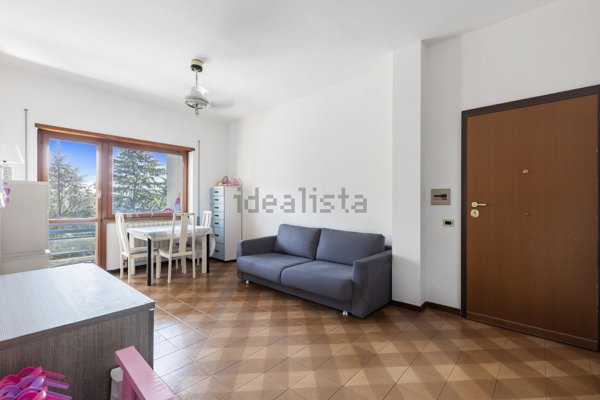 appartamento in vendita a Roma in zona Mostacciano