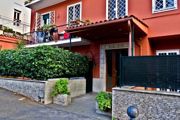 appartamento in vendita a Roma in zona Gianicolense