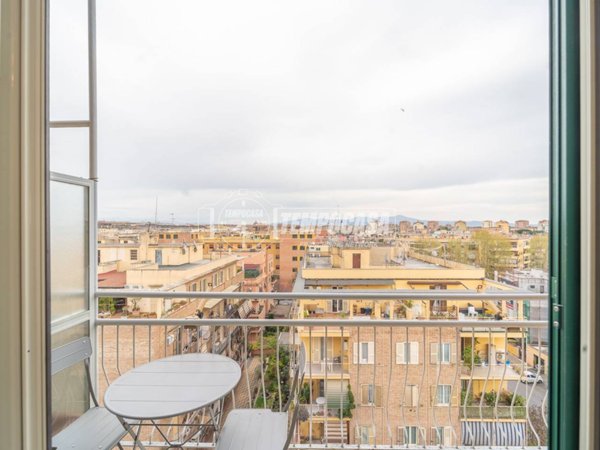 appartamento in vendita a Roma in zona Tuscolano