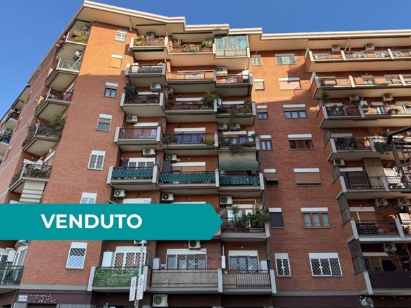 appartamento in vendita a Roma in zona Collatino