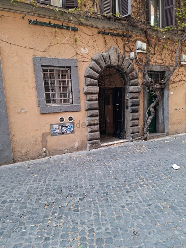 monolocale in vendita a Roma in zona Trastevere