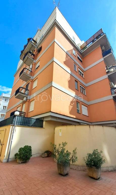 appartamento in vendita a Roma in zona Gianicolense