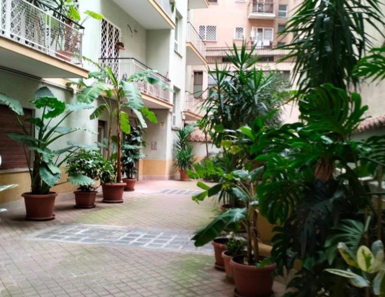 appartamento in vendita a Roma in zona Ostiense