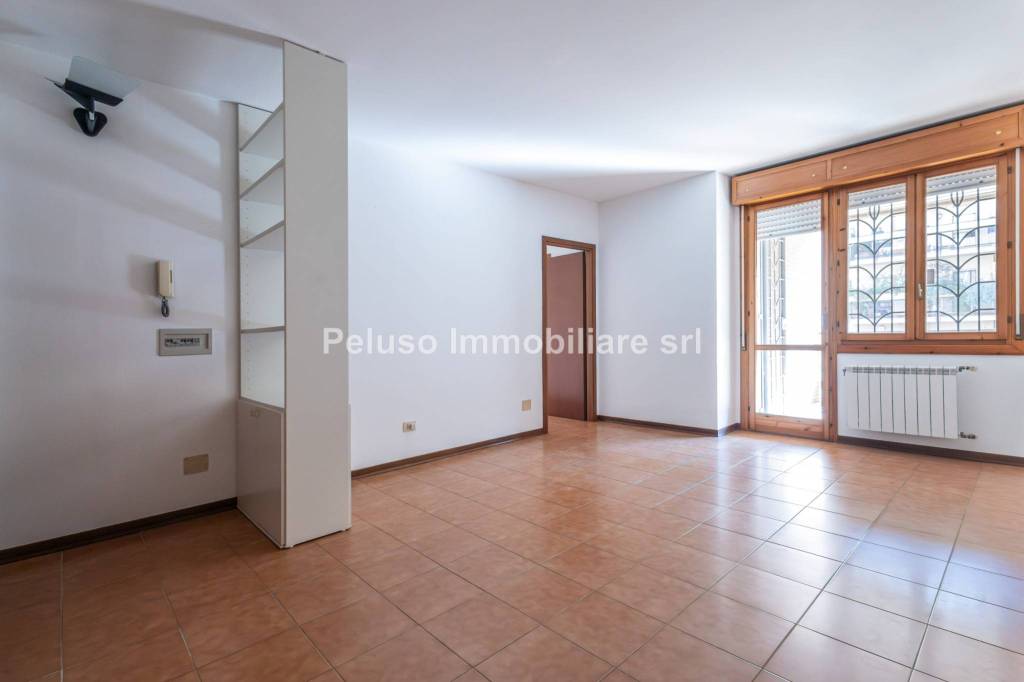 appartamento in vendita a Roma in zona Giuliano Dalmata