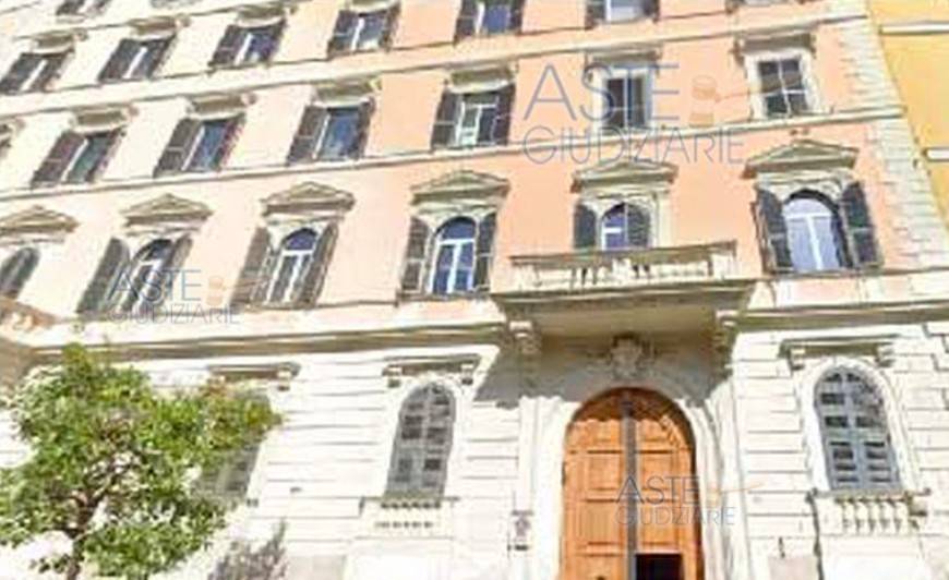 appartamento in vendita a Roma in zona Campo Marzio