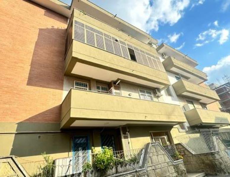 appartamento in vendita a Roma in zona Prenestino-Labicano