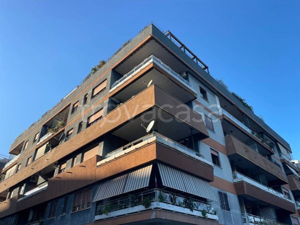appartamento in vendita a Roma in zona Ostia