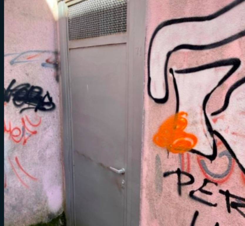 locale commerciale in vendita a Roma in zona Collatino