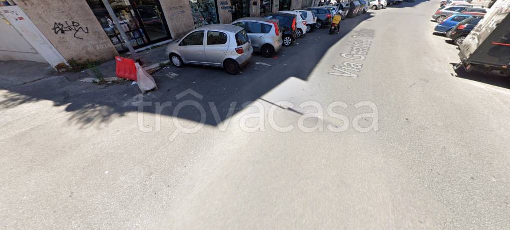 appartamento in vendita a Roma in zona Tuscolano