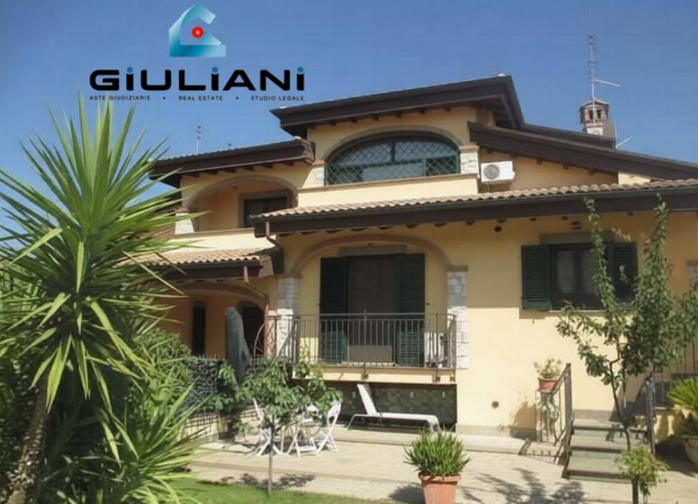 casa indipendente in vendita a Roma in zona Tor Vergata/Torrenova