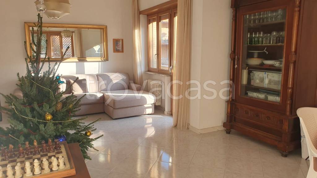 appartamento in vendita a Roma in zona Ostia