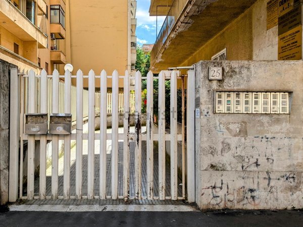 appartamento in vendita a Roma in zona Monte Sacro/Talenti