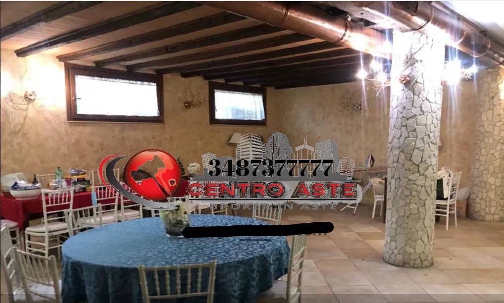 casa indipendente in vendita a Roma in zona Finocchio