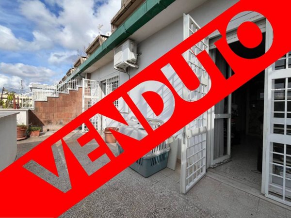 appartamento in vendita a Roma in zona Ardeatino