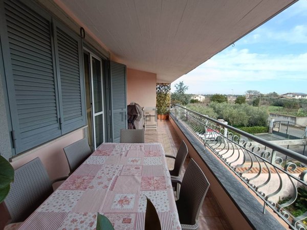 appartamento in vendita a Roma in zona Trigoria