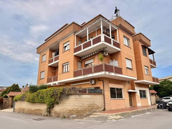 appartamento in vendita a Roma in zona Dragona/Bagnoletto