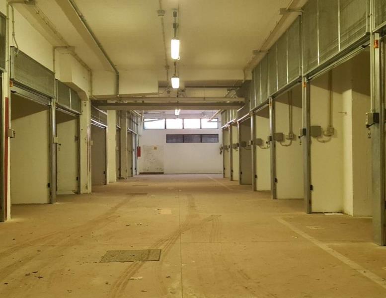 appartamento in vendita a Roma in zona Ardeatino