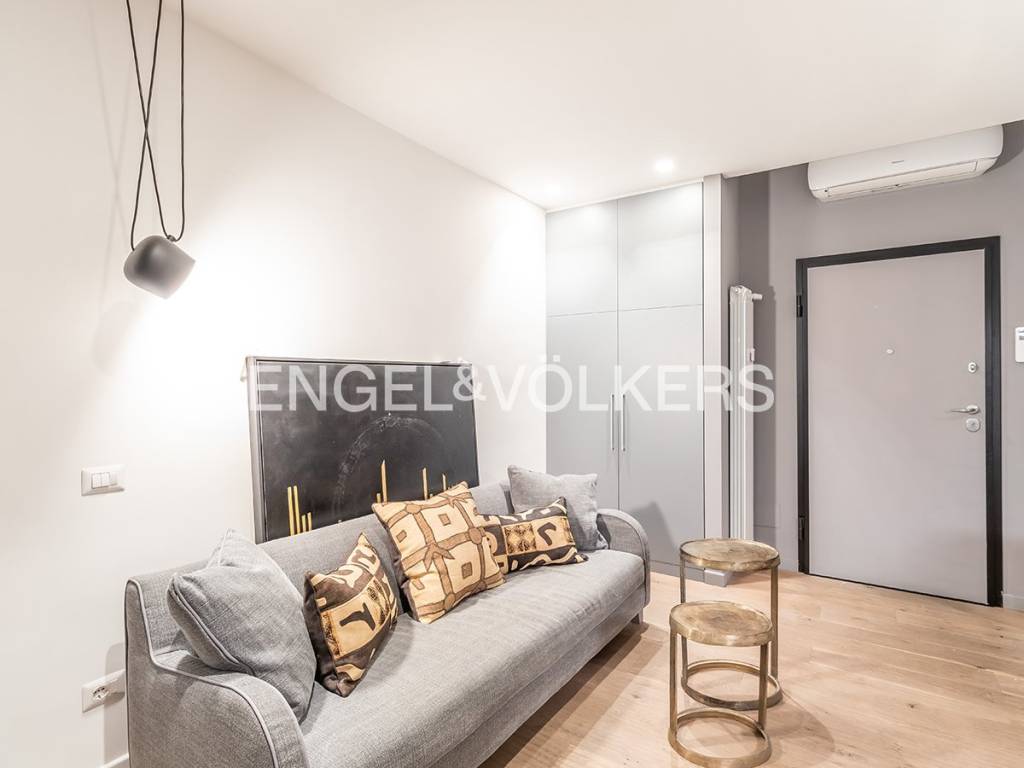 appartamento in vendita a Roma in zona Ardeatino