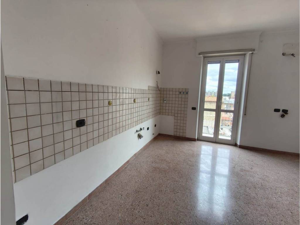 appartamento in vendita a Roma in zona Torre Maura