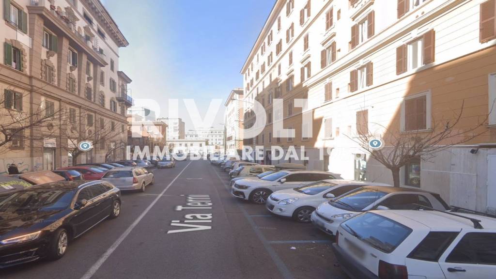 appartamento in vendita a Roma in zona Tuscolano