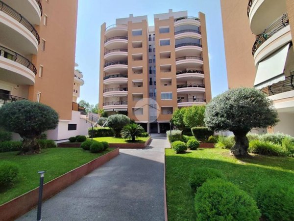 appartamento in vendita a Roma in zona Monte Sacro/Talenti