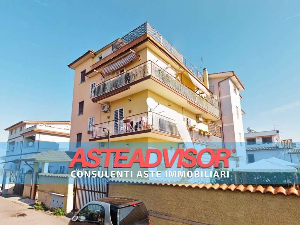 appartamento in vendita a Roma in zona Borghesiana