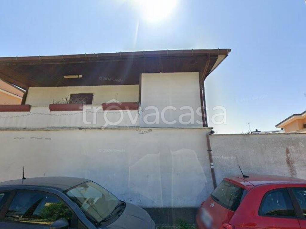 appartamento in vendita a Roma in zona Ostia Antica
