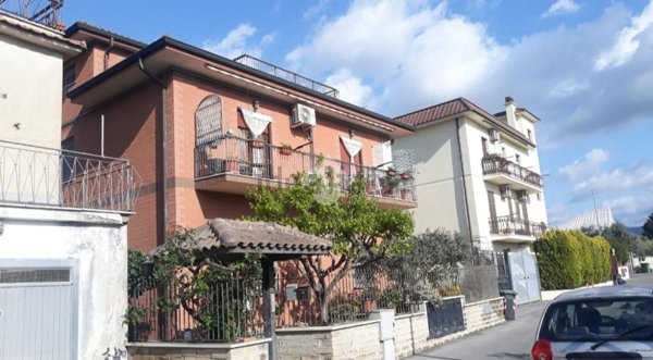 appartamento in vendita a Roma in zona Tor Vergata/Torrenova