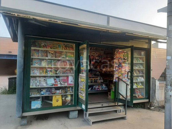 negozio in vendita a Roma in zona Vitinia