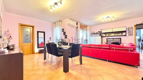 appartamento in vendita a Roma in zona Ponte di Nona