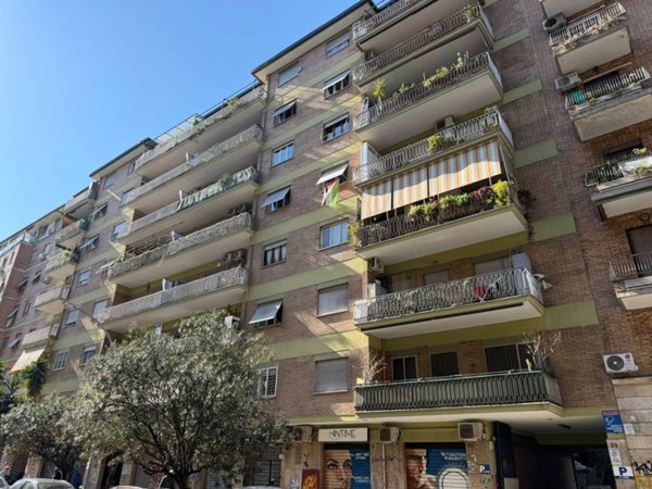 appartamento in vendita a Roma in zona Cinecittà