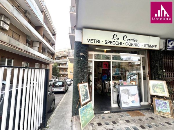 negozio in vendita a Roma in zona Aurelio