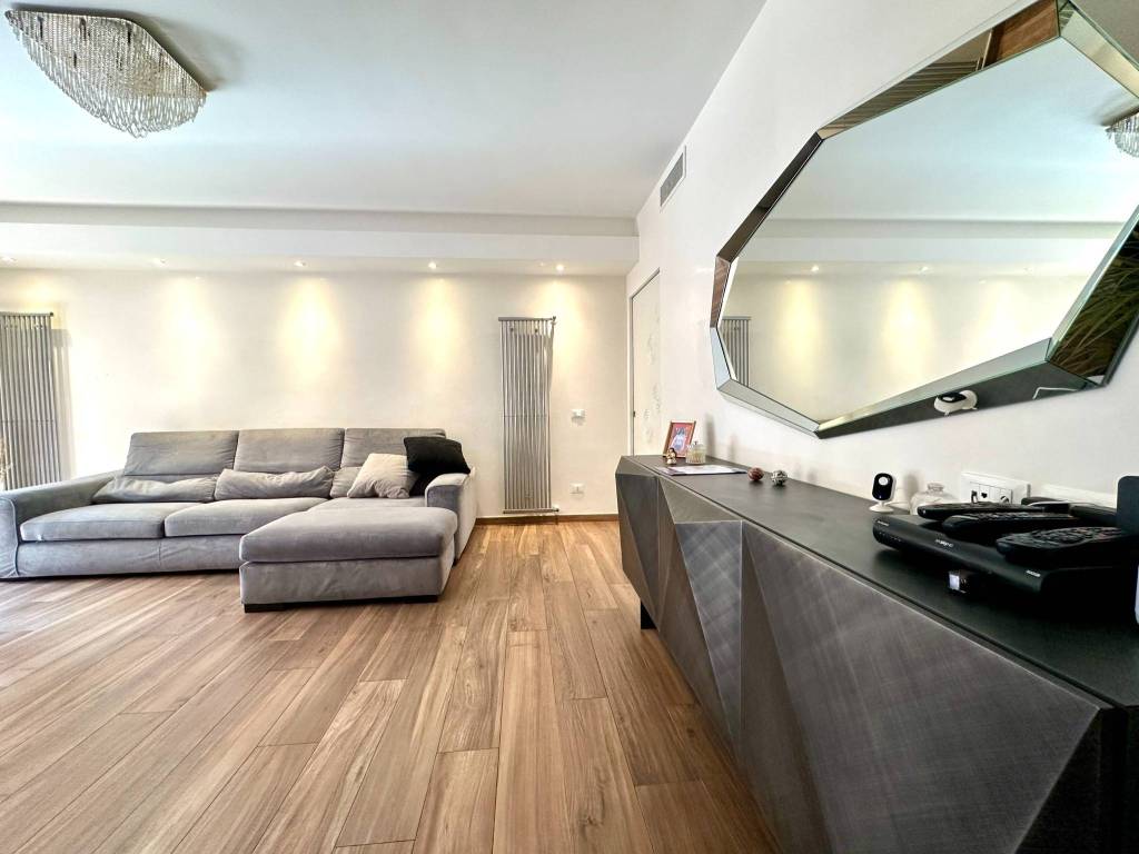 appartamento in vendita a Roma in zona Ponte Mammolo