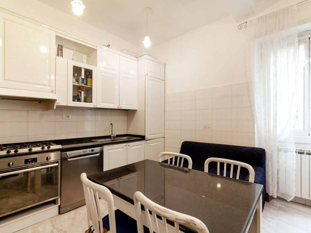 appartamento in vendita a Roma in zona Gianicolense