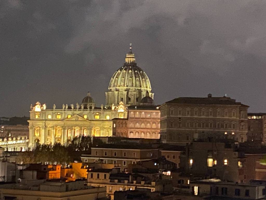negozio in vendita a Roma in zona Ludovisi/Sallustiano